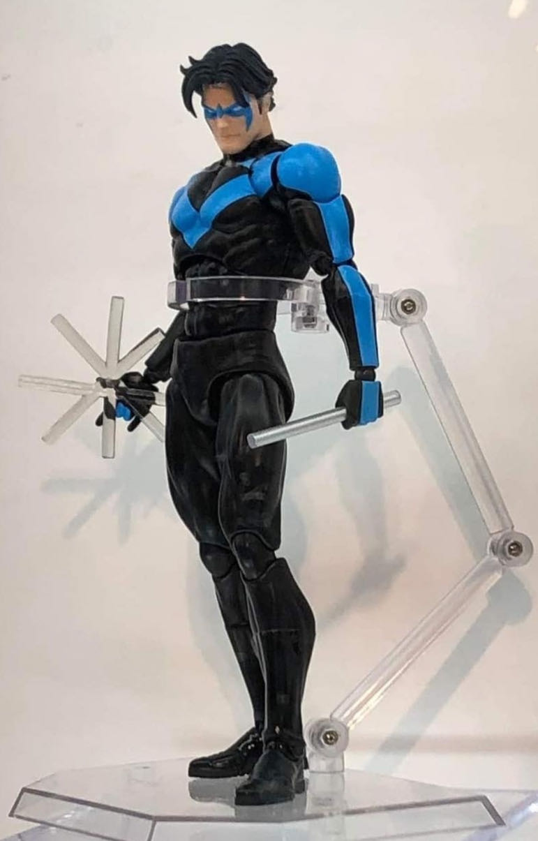 Nightwing - Hush - Mafex Medicom (DC Comics) (Batman : Hush) action figure collectible - Main Image 4