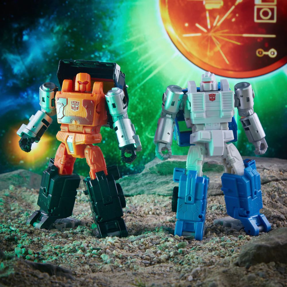 Kingdom Deluxe Class Puffer And Road Ranger - Hasbro (Transformers) action figure collectible - Main Image 4