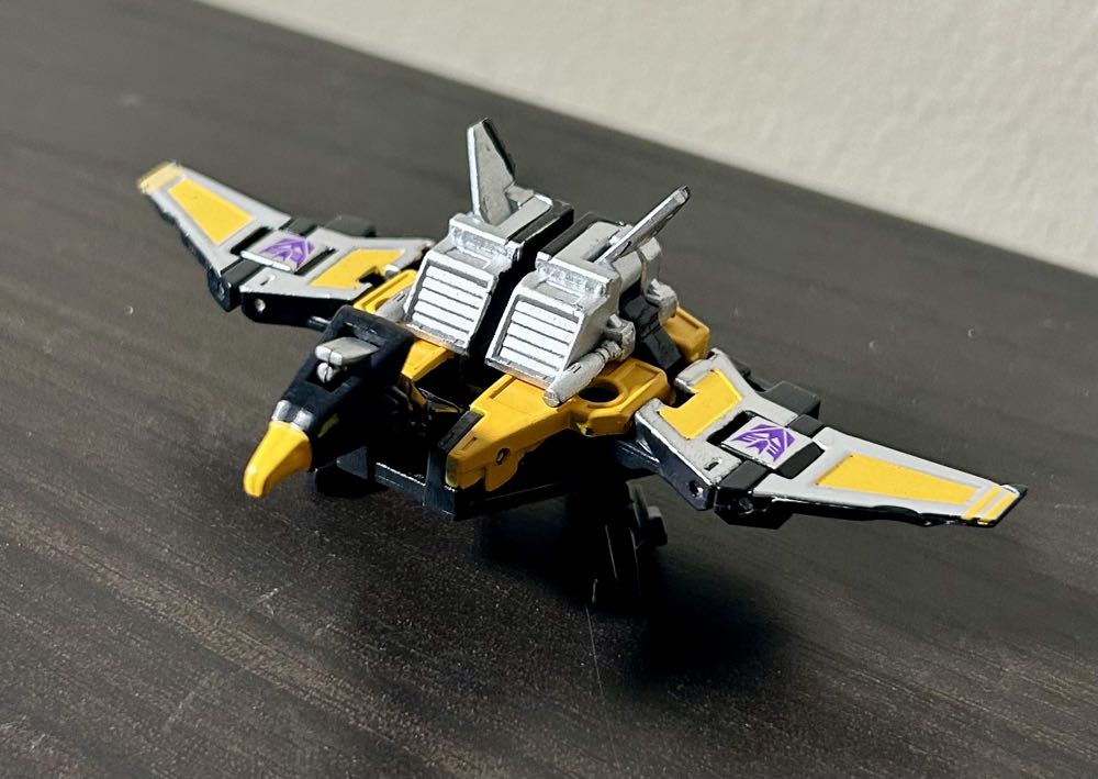 Buzzsaw - Takara Tomy (Decepticon Mini-Cassette) action figure collectible - Main Image 3