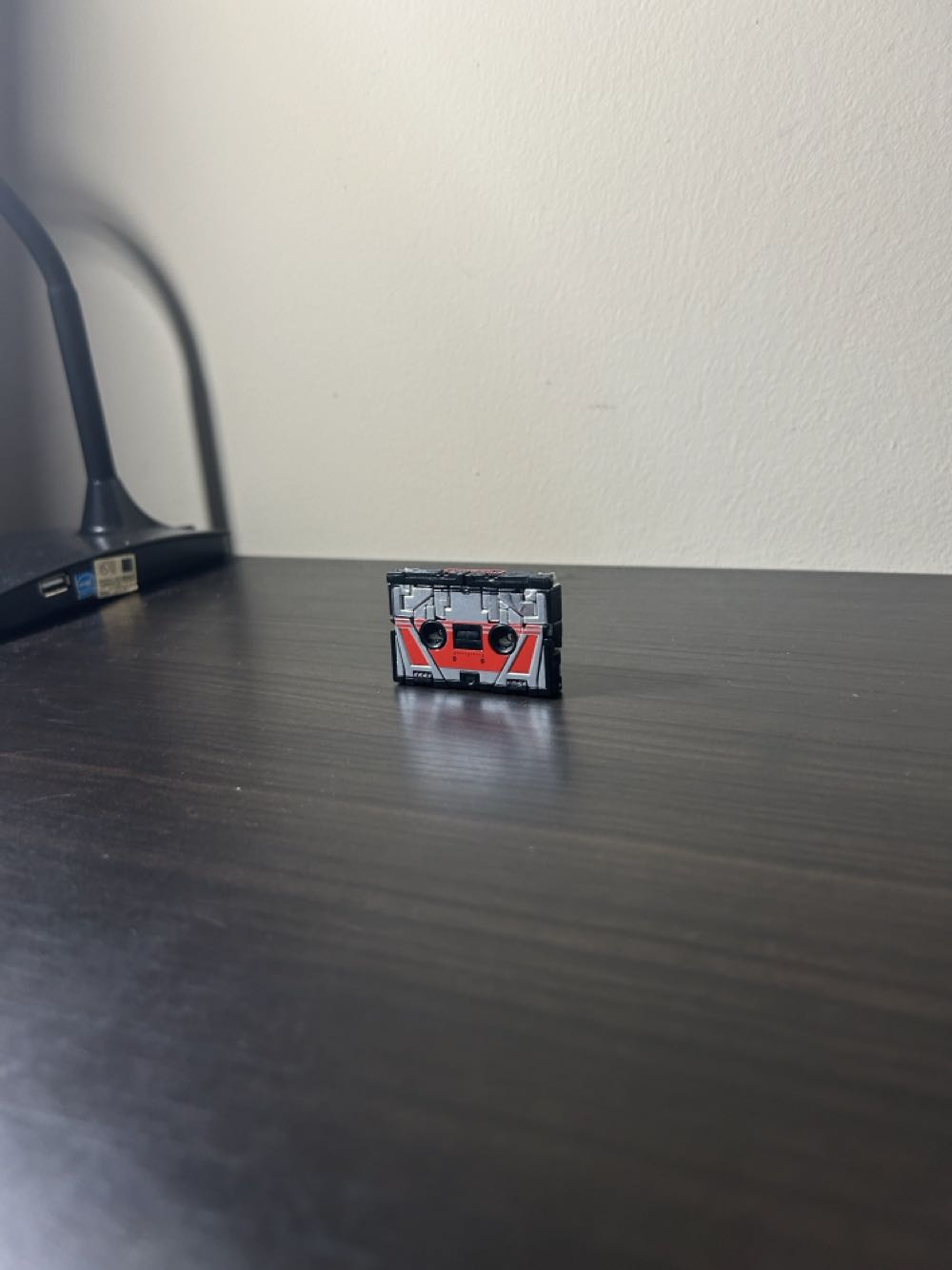 Lazerbeak - Takara Tomy (Decepticon Mini-Cassette) action figure collectible - Main Image 2