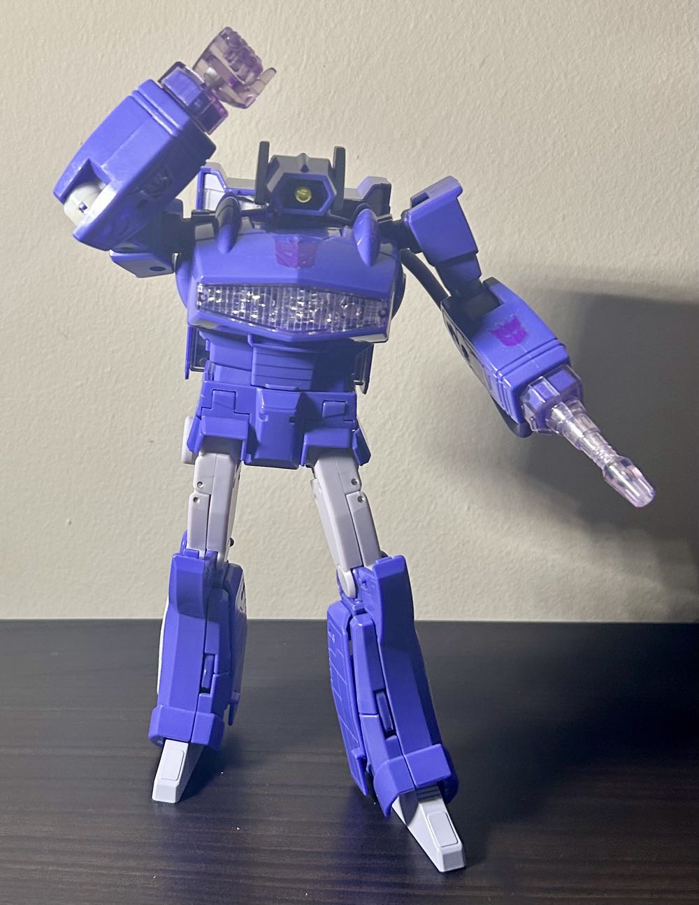 Shockwave - Takara Tomy (Decepticon) action figure collectible - Main Image 4