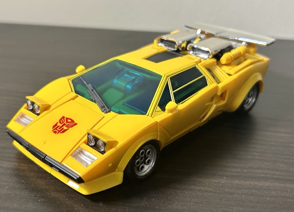 Sunstreaker - Takara Tomy (Autobot) action figure collectible - Main Image 2