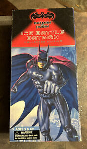 Hatbox Ghost Figpin Pin