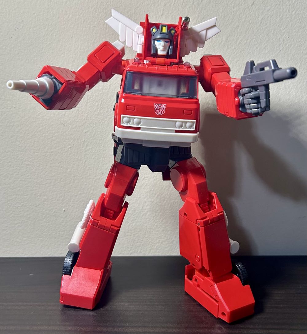 Inferno - Takara Tomy (Autobot) action figure collectible - Main Image 3