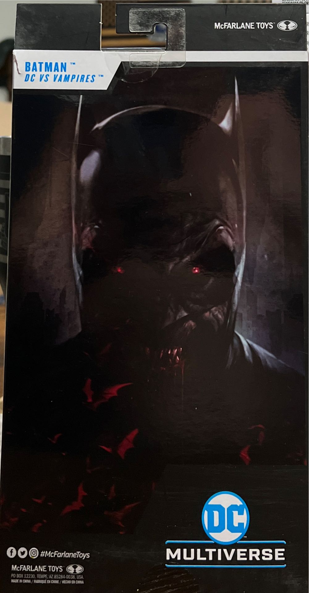 Batman - McFarlane Toys (DC Multiverse) (DC) action figure collectible - Main Image 2