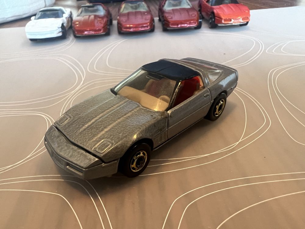 Corvette 80s - Mattel (Hotwheels Loose Hard Top Corvettes) action figure collectible - Main Image 1