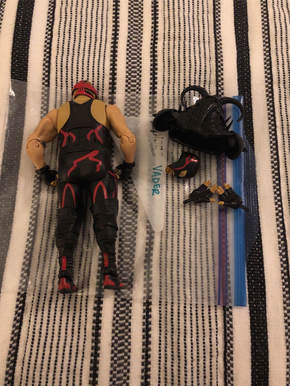 Vader  action figure collectible - Main Image 2