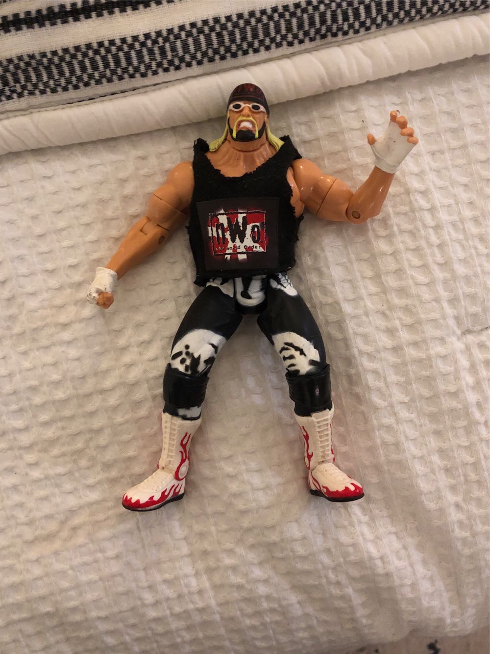 Hiya - Young Blood Predator (AvP)