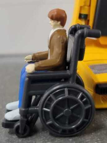 Chip Chase MP-39 With Sunstreaker - Takara (Masterpiece 1984) action figure collectible - Main Image 4