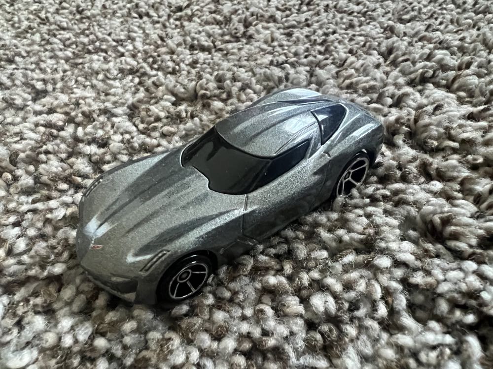 SpongeBob SquarePants w/ Gary Catnip Toy