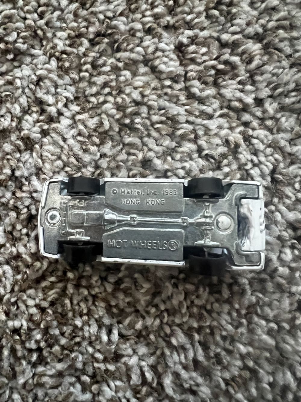 Smash Hit (White) - Mattel (Hotwheels Loose Crack-Ups) action figure collectible - Main Image 3