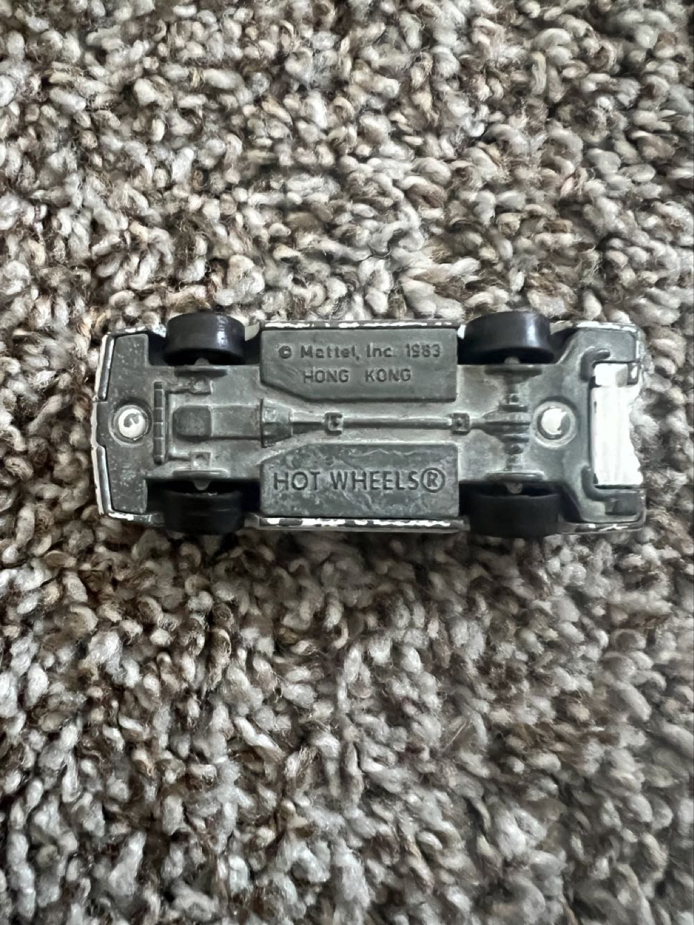 Smash Hit (White) - Mattel (Hotwheels Loose Crack-Ups) action figure collectible - Main Image 3