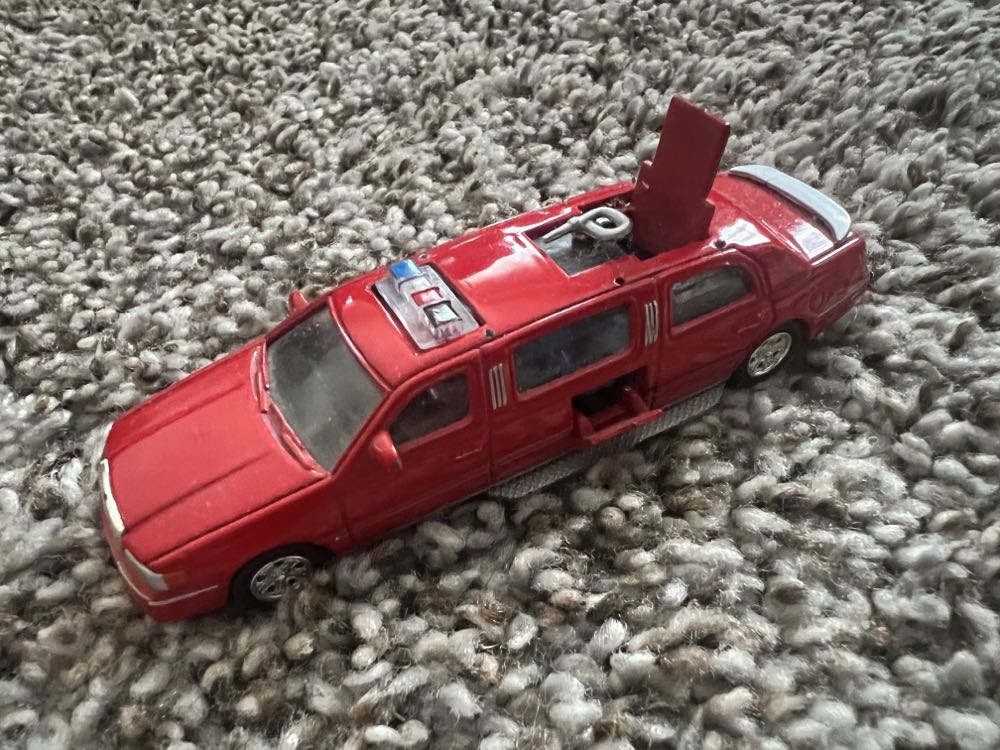 Firetruck Limo - Muscle Machines (Muscle Machines Loose Cars) action figure collectible - Main Image 2