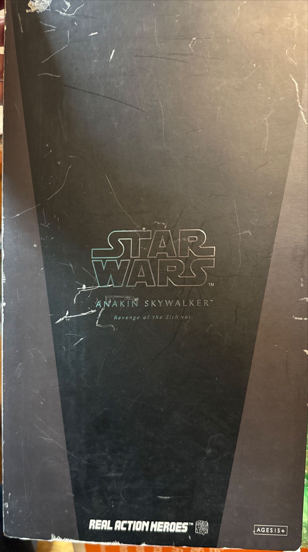 Real Action Heroes Anakin Skywalker Revenge Of The Sith Version - Side Show Collectibles action figure collectible - Main Image 2