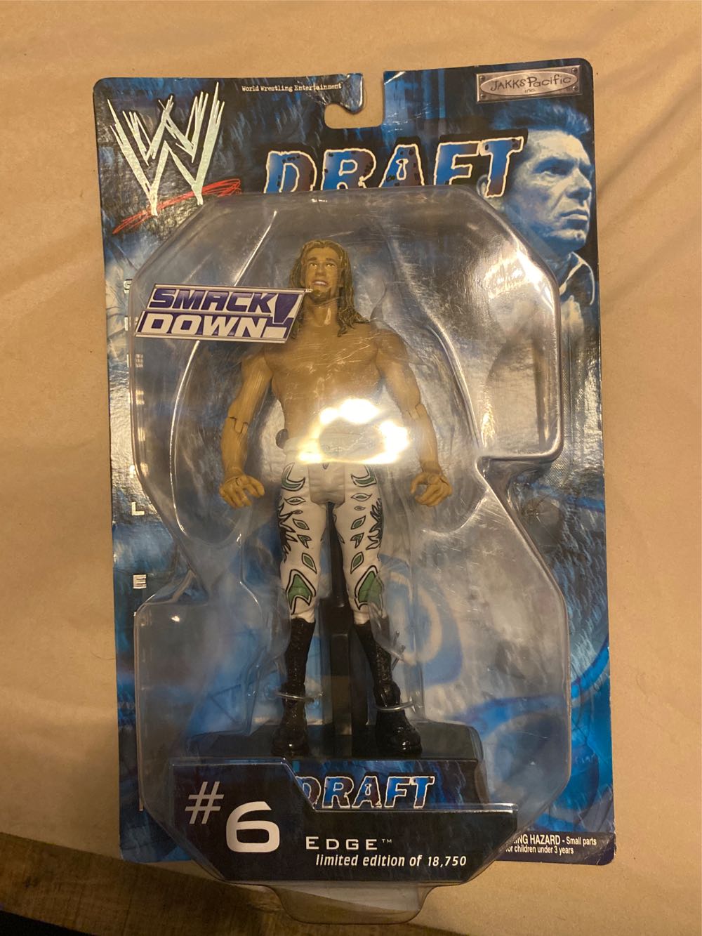 WWE Smackdown Draft Edge Limited Edition Of 18,750 - Jakks Pacific / WWE action figure collectible [Barcode 039897902906] - Main Image 3