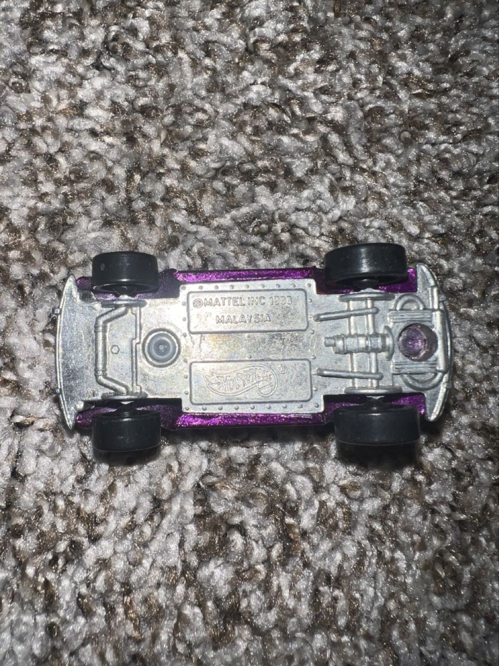 VW Beetle - Mattel (Hotwheels Loose VW Bugs) action figure collectible - Main Image 2