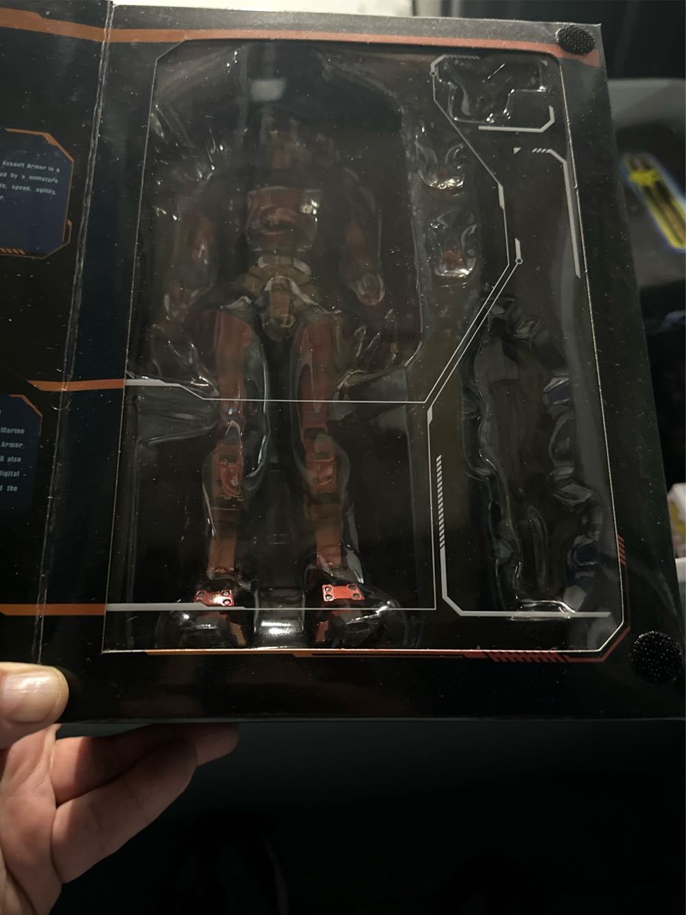 Halo Play Arts Kai Red Spartan Mark V Square Enix Halo: Combat  action figure collectible [Barcode 662248811581] - Main Image 2