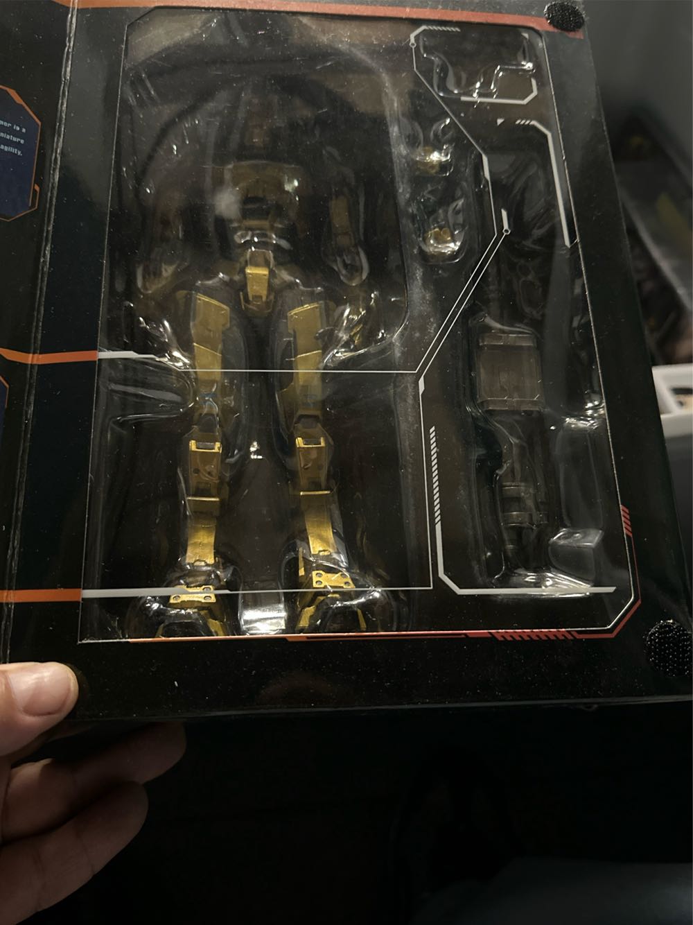 Halo Kai Play Arts Square Enix Spartan Mark V Gold Spartan  action figure collectible [Barcode 662248811604] - Main Image 2