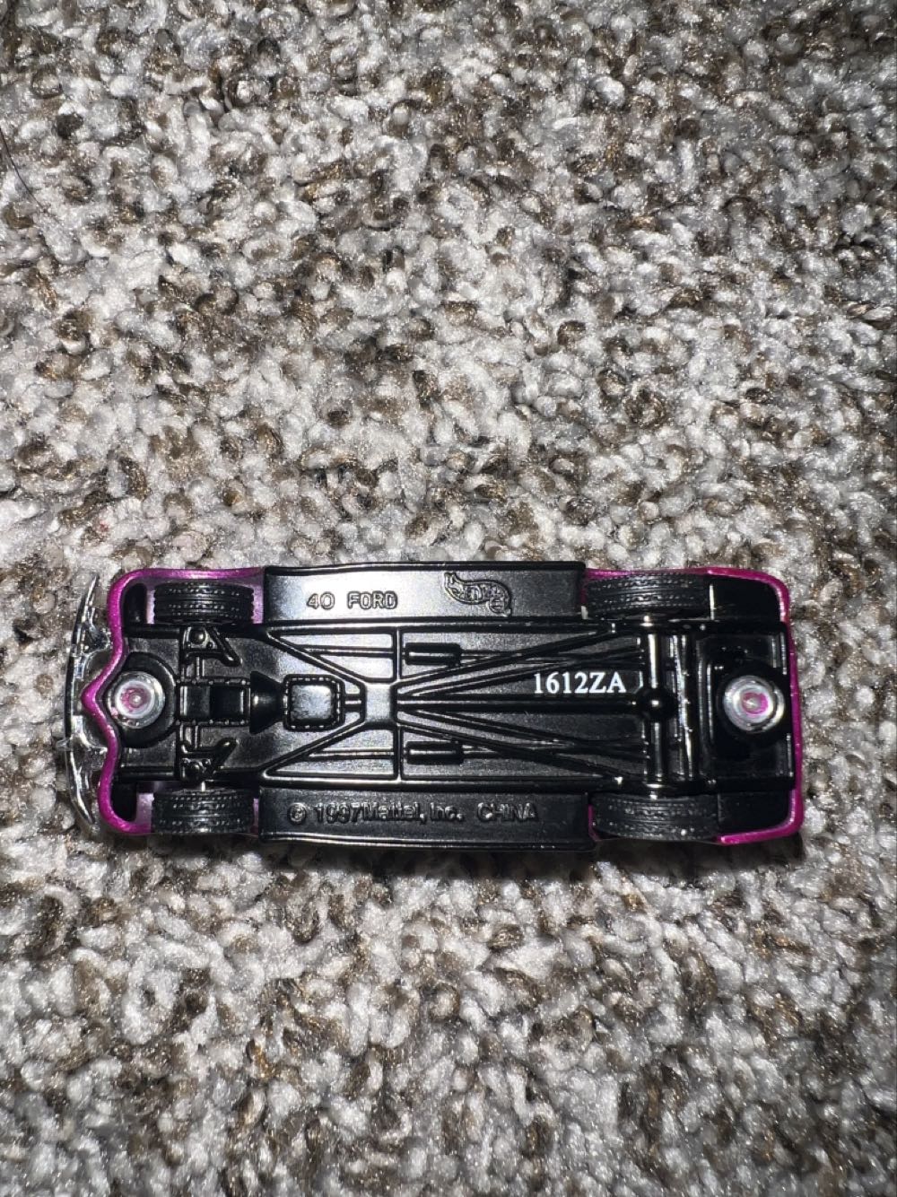 40 Ford - Mattel (Childhood Case Cars) action figure collectible - Main Image 2