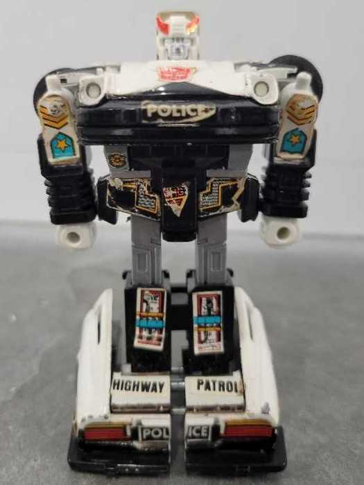 Prowl 4th 1984 Cars Robot Mode Project - Hasbro (1984) action figure collectible - Main Image 2