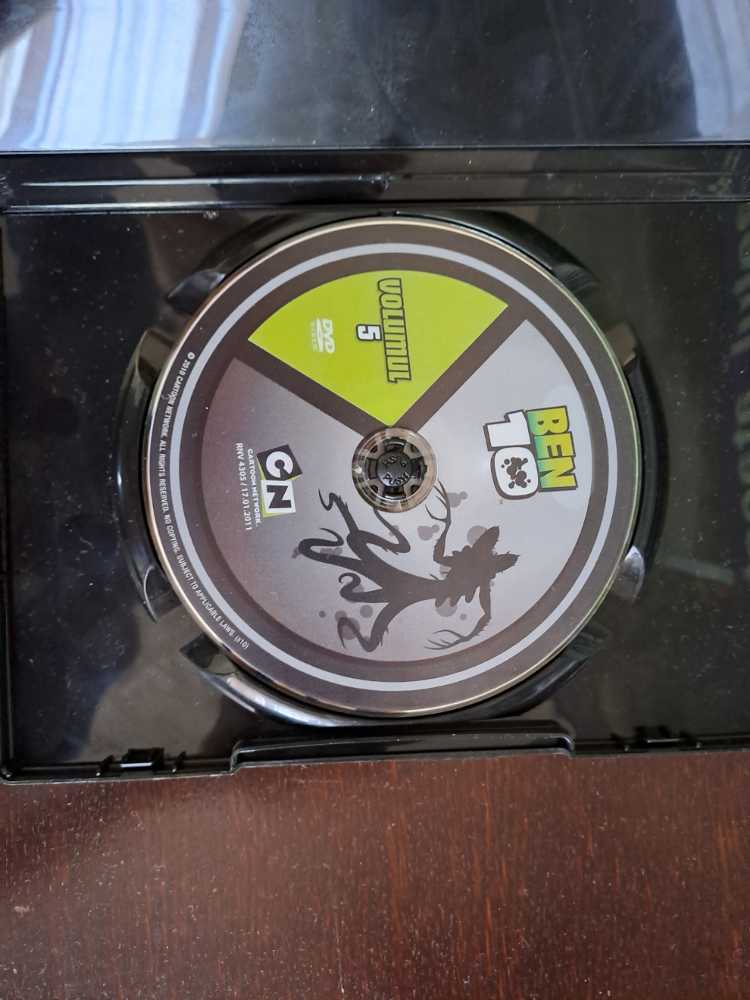 Ben 10 DVD 5 (echipa fortelor galactice)  action figure collectible [Barcode 5948211024390] - Main Image 3