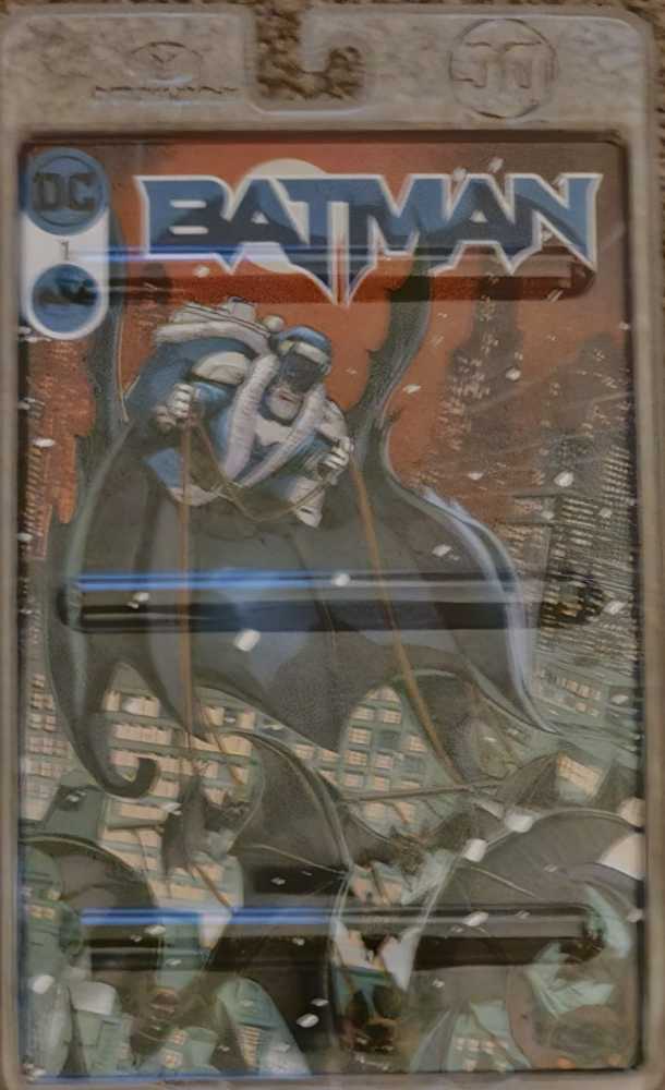 DCM: Batman Santa - McFarlane Toys (Blue Suit Variant) action figure collectible [Barcode 787926170870] - Main Image 3