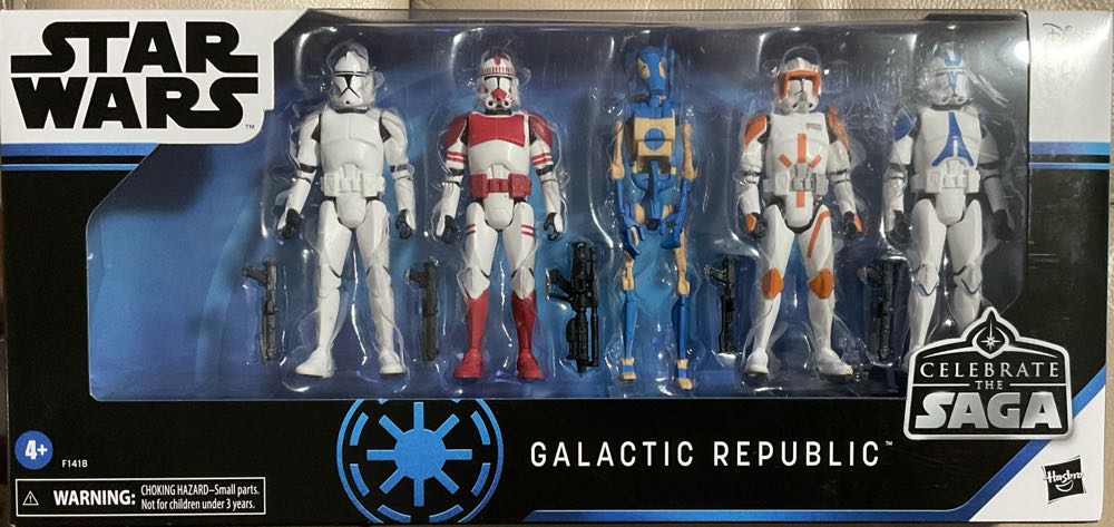 Celebrate The Saga - Galactic Republic - Commander Cody - Hasbro/ Disney (Galactic Republic) action figure collectible - Main Image 2