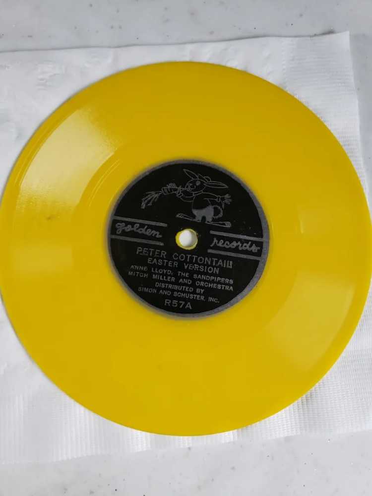 Golden Record 78 Peter Cottontail   action figure collectible - Main Image 3