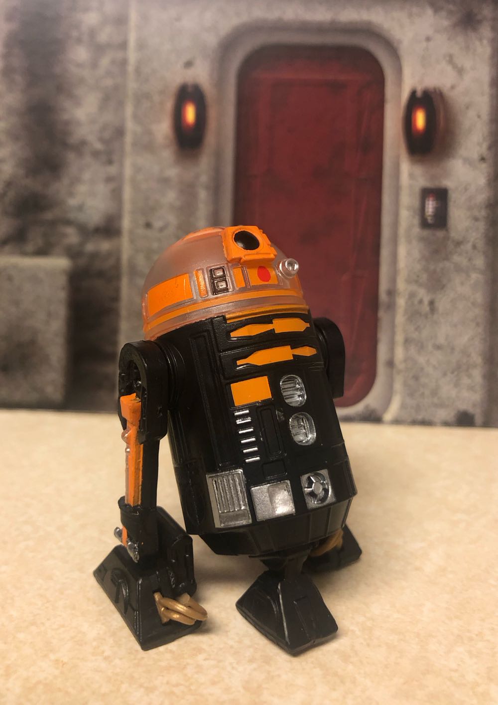 Astromech Droid (Black/Orange - Rockets) Galaxy’s Edge Trading Outpost (Target Exclusive) - Hasbro action figure collectible - Main Image 4