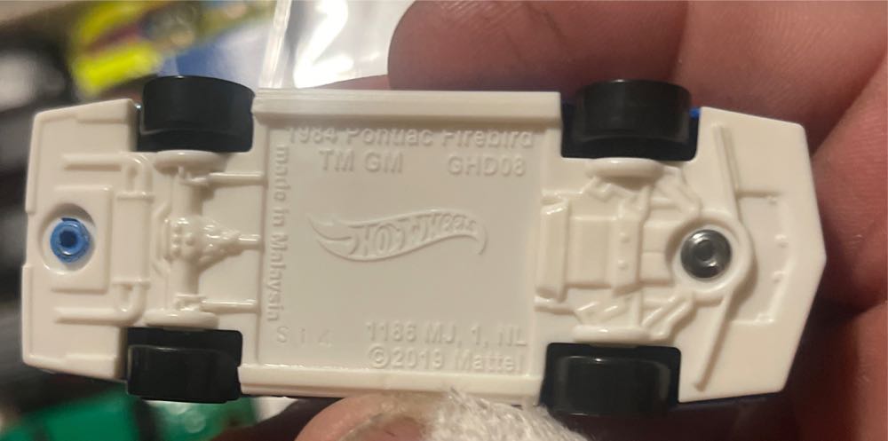 1984 Pontiac Firebird - Hot Wheel / Mattel (The 80’s) action figure collectible - Main Image 3