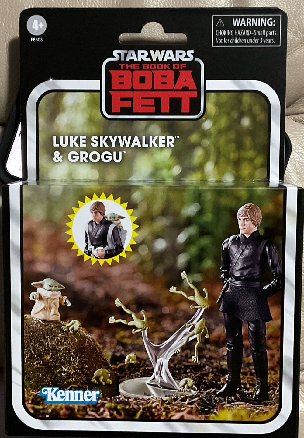 Funko Pop Pins: Dc Universe Harley Quinn Action Figure