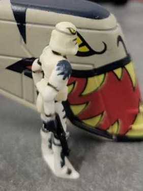 Clone Pilot To ARC-170 Starfighter - Hasbro (Star Wars Crossover) action figure collectible - Main Image 2