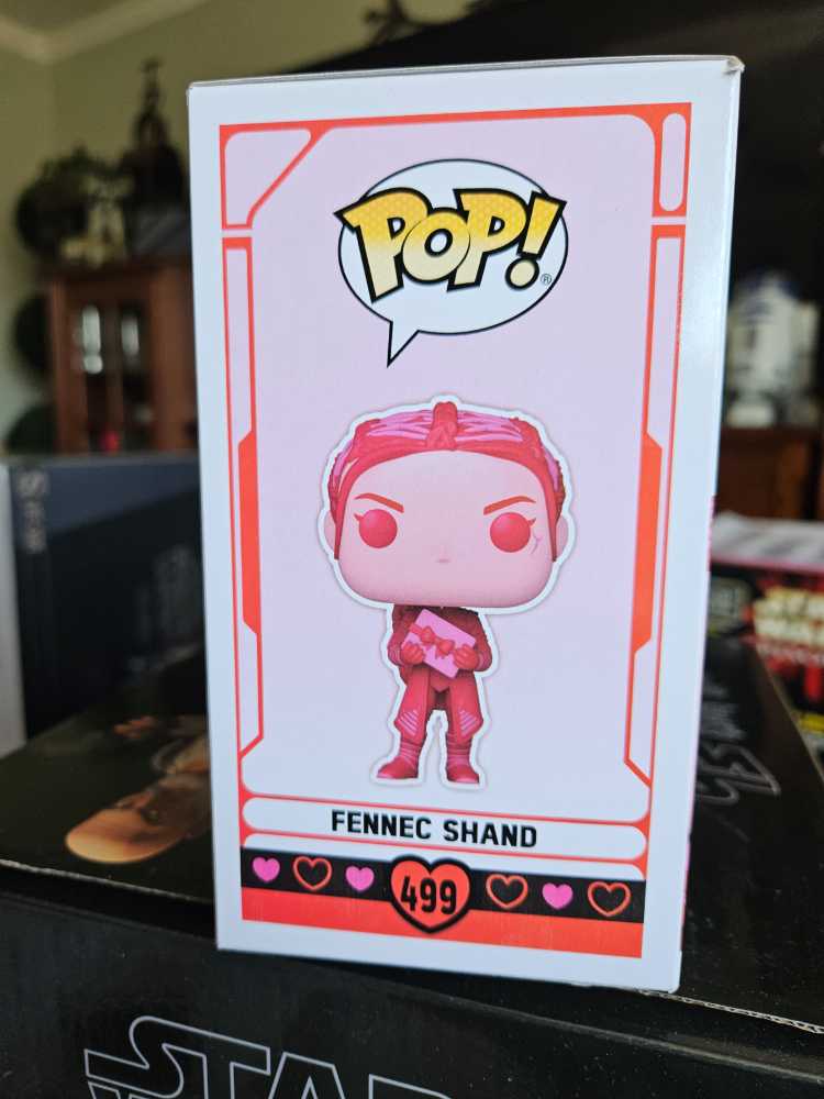 #499 Fennec Shand  - Funko (Funko Pop!) action figure collectible [Barcode 889698601238] - Main Image 4