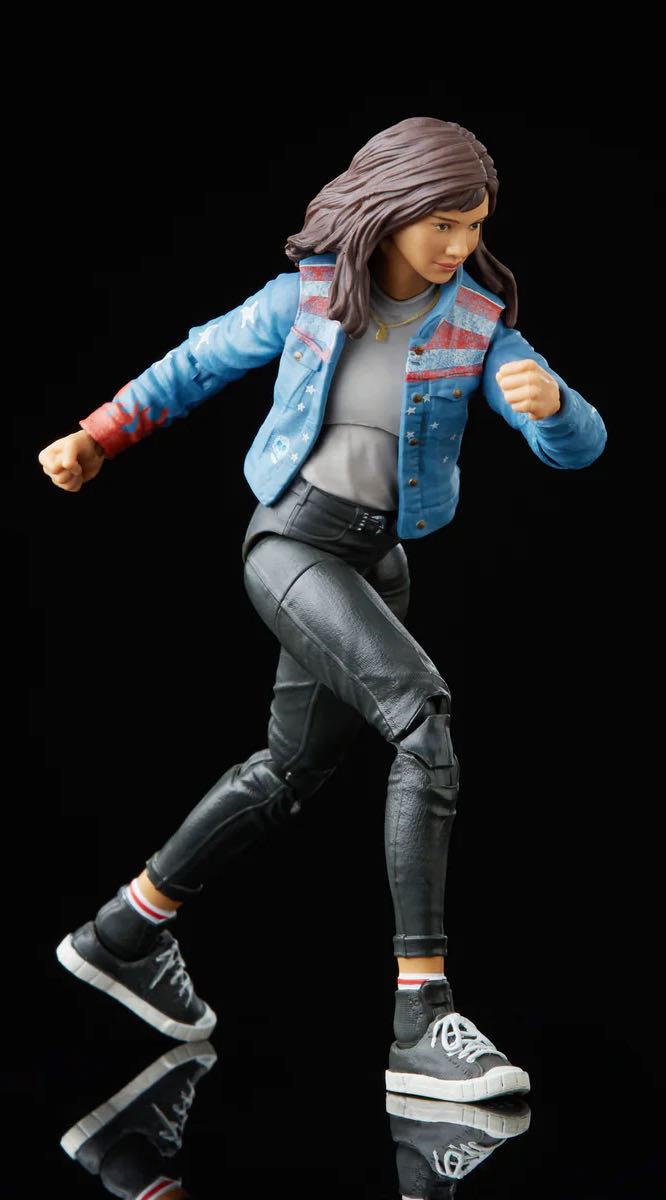 Doctor Strange: America Chavez - Hasbro (Marvel Legends) action figure collectible - Main Image 2