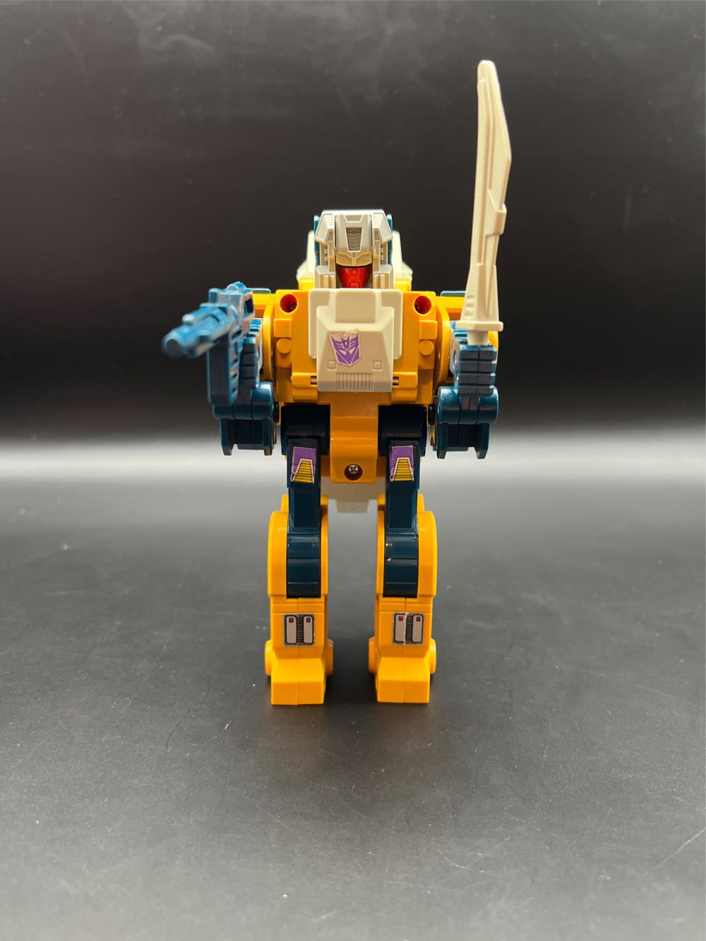 Headmasters - Weirdwolf - Hasbro (Transformers Generation 1) action figure collectible - Main Image 2