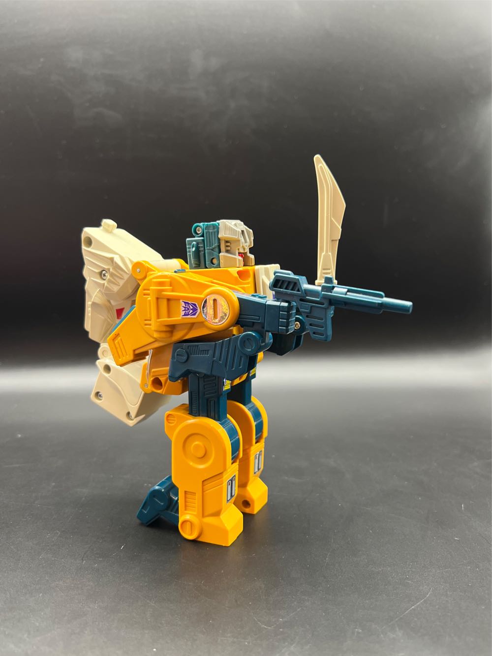 Headmasters - Weirdwolf - Hasbro (Transformers Generation 1) action figure collectible - Main Image 3