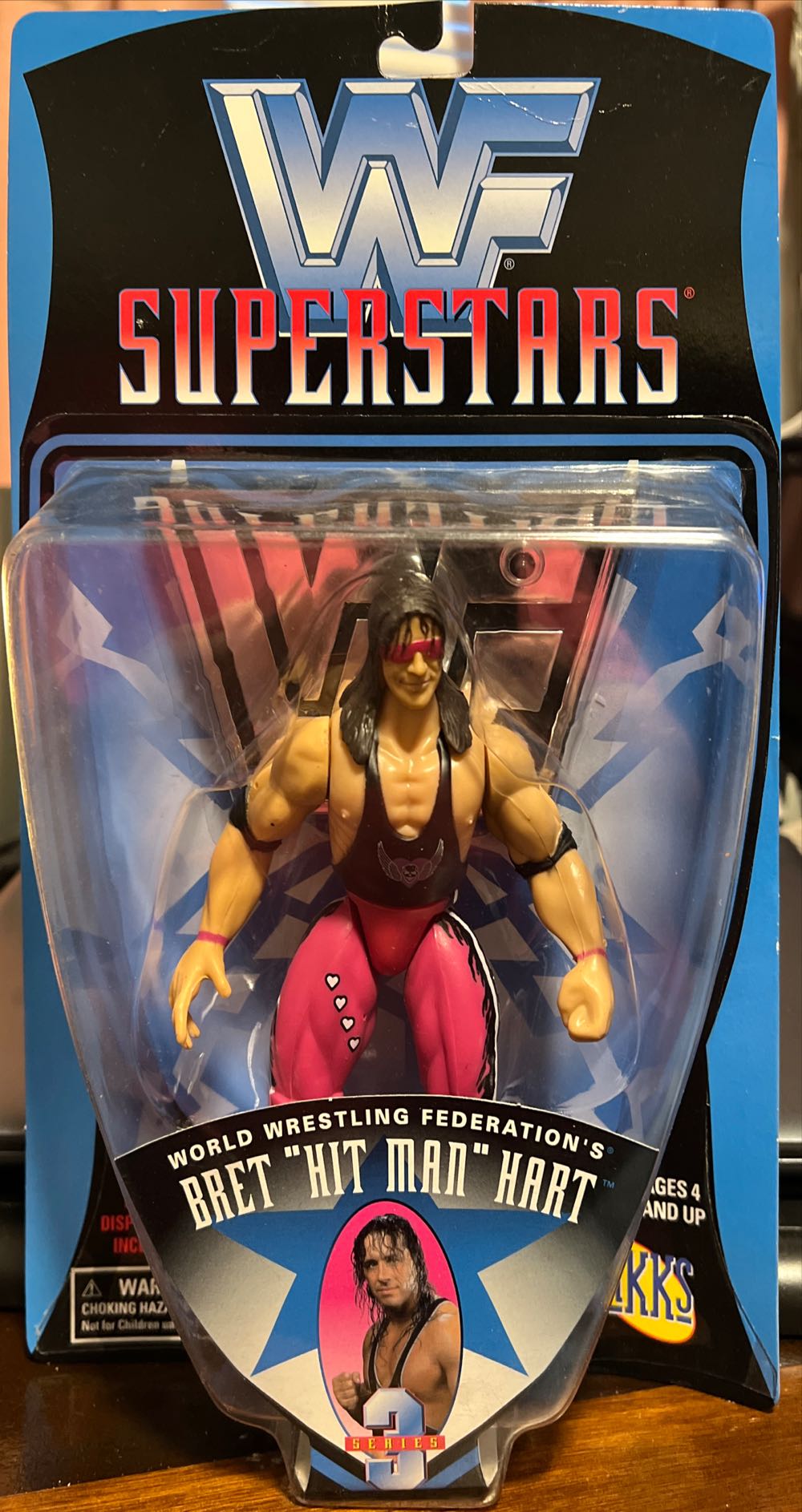 Jakks/WWF: Bret Hit Man Hart - Jakks Pacific / WWE (WWF Super Stars) action figure collectible [Barcode 039897805061] - Main Image 1