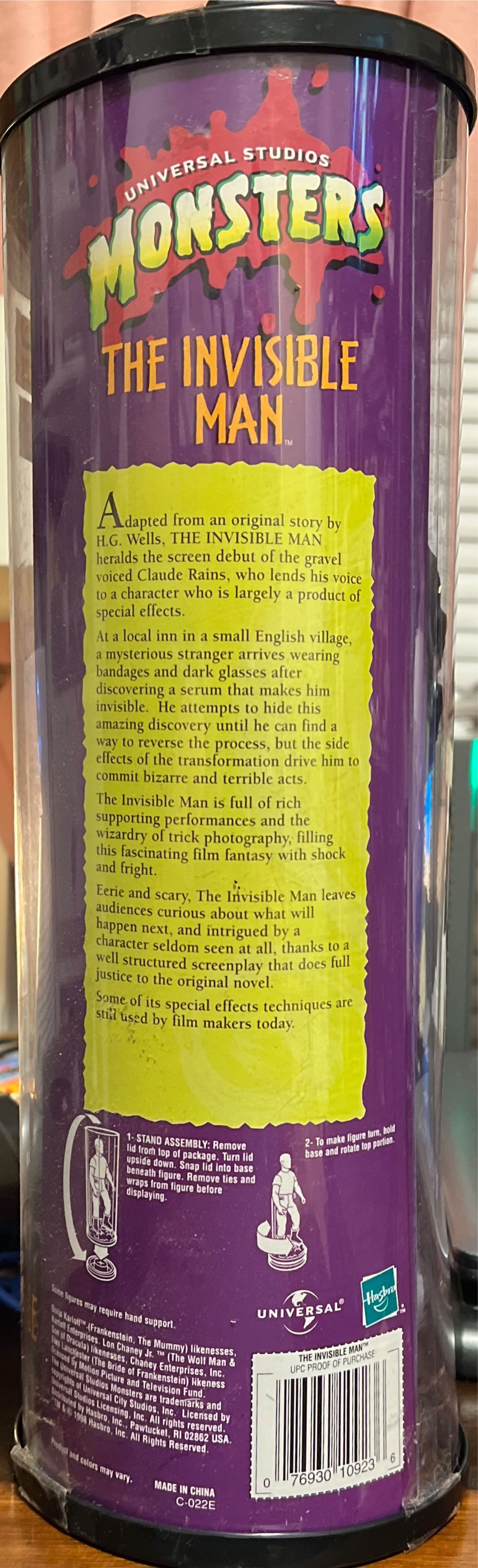Universal Studios Monsters: The Invisible Man - Hasbro (Universal Studios Classic Monsters!) action figure collectible [Barcode 076930109236] - Main Image 2