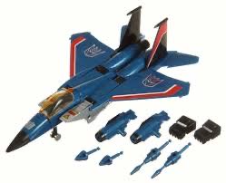 Thundercracker - Hasbro (Generation 1) action figure collectible - Main Image 2