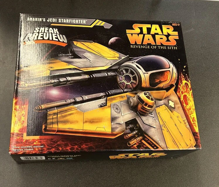 Anakin’s Jedi Starfighter (Sneak Preview) ROTS - Vehicles - Hasbro (Star Wars Episode III: Revenge Of The Sith) action figure collectible - Main Image 1
