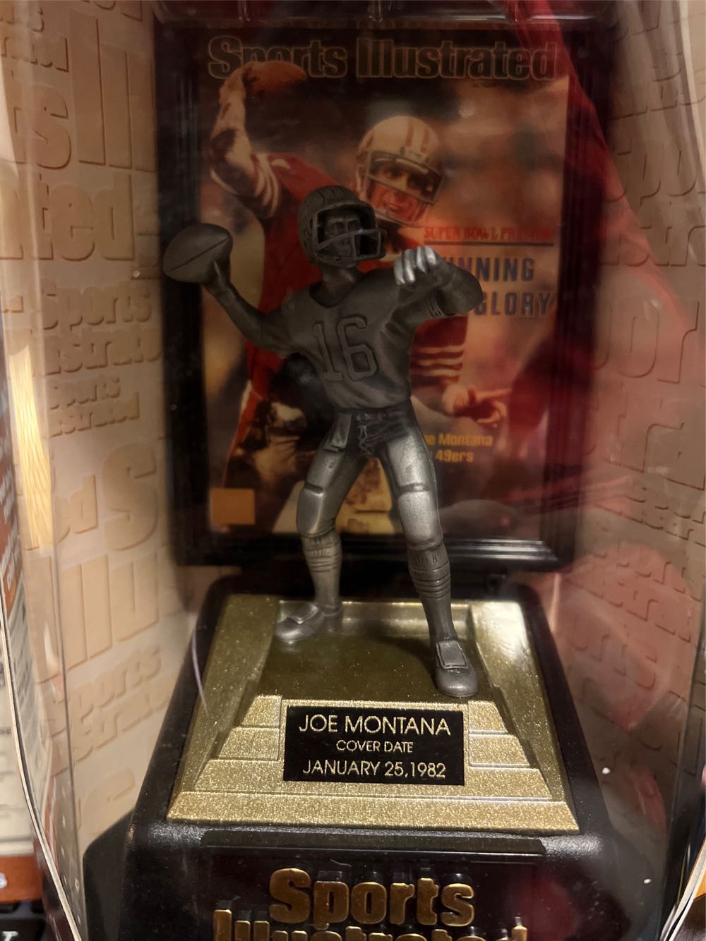 Illustrated Limited Pewter Figure Vintage Sports Illustrated Collection Fine Pewter Joe Montana 49ers Nfl New Champions Nib - Racing Champions (Sports Illustrated Collection) action figure collectible [Barcode 095949112013] - Main Image 2