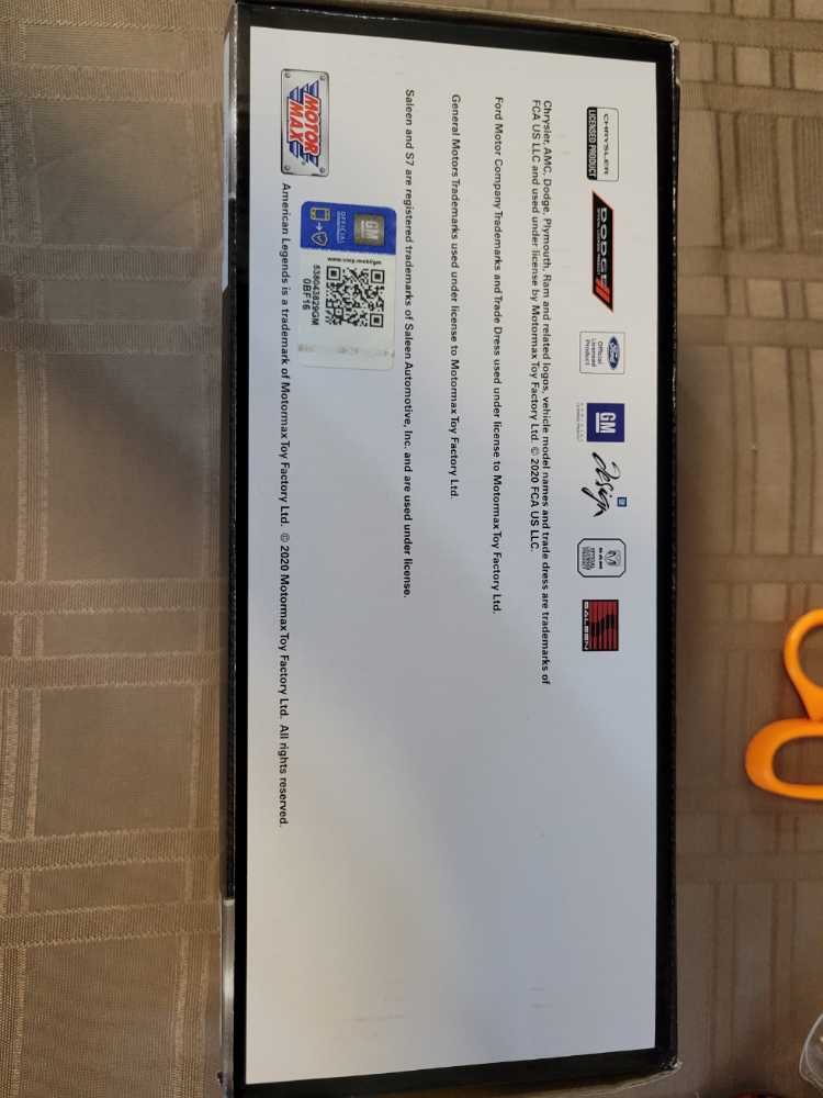 Motor Max American Legends 1:24 1967 Corvette Black  action figure collectible [Barcode 661732732241] - Main Image 4