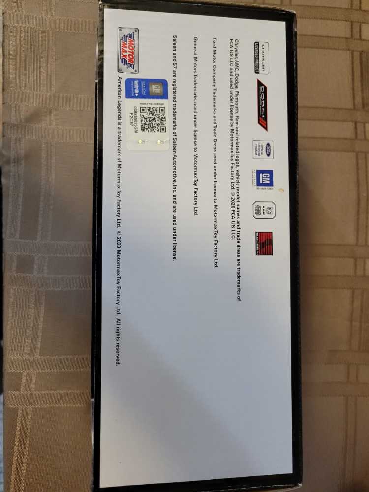 Motor Max American Legends Chevrolet Corvette Zr1 Yellow With Black Accents 1 24 Diecast Model Car Corvette C7 Zr1 Yellow Model 1:24 Motormax Scale 79356 Orange ° Orange Black New! White And  action figure collectible [Barcode 661732793563] - Main Image 4