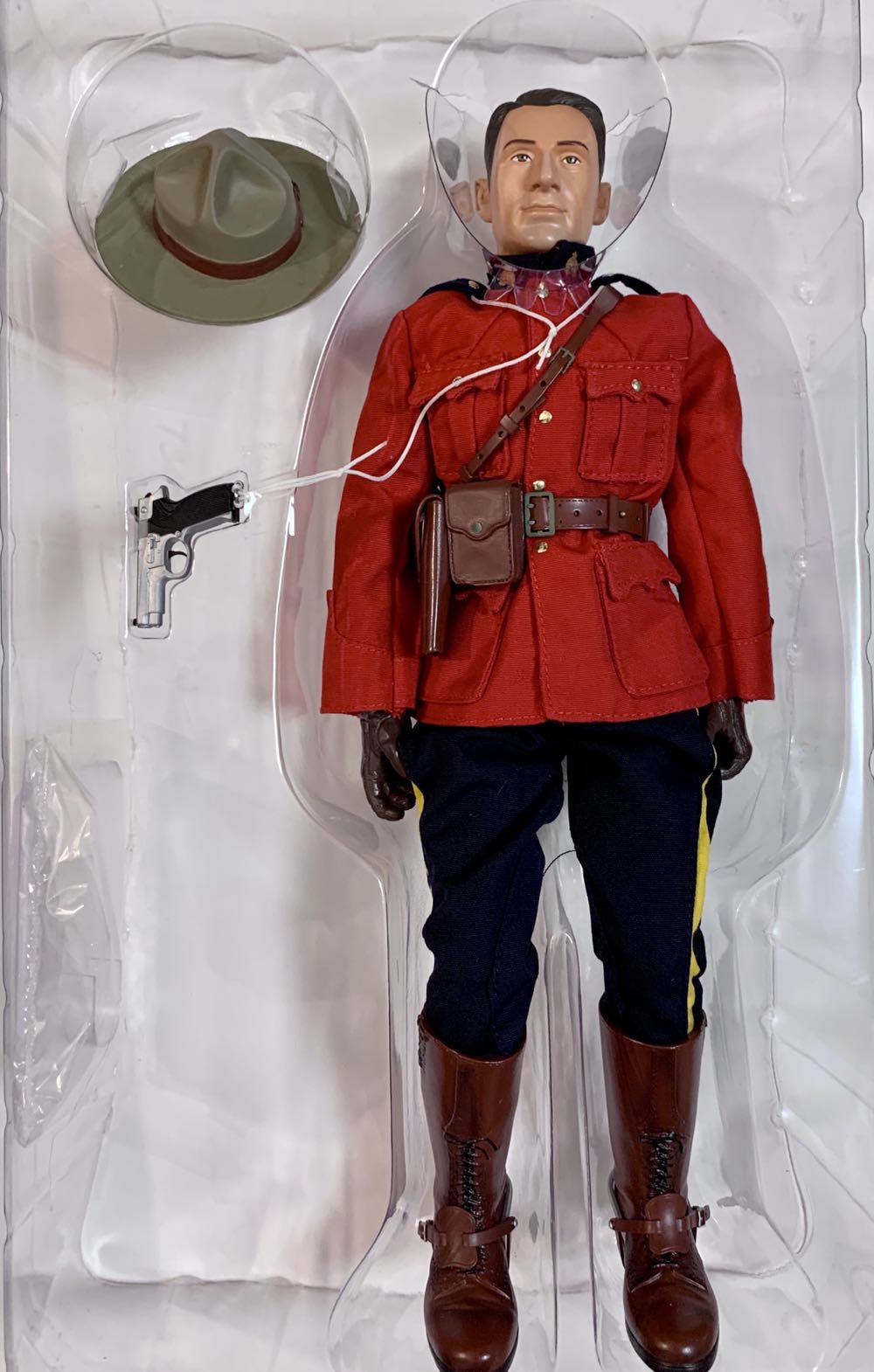 Royal Canadian Mounted Police 1 6 Rcmp Dragon - Dragon Models Ltd. action figure collectible [Barcode 089195730244] - Main Image 4