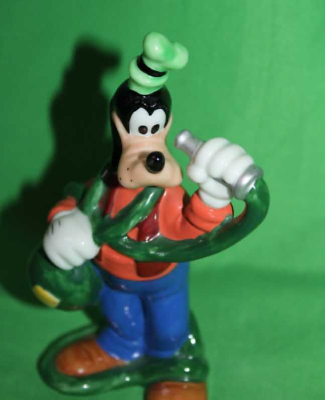 Walt Disney Vintage Ceramic Goofy action figure collectible - Main Image 1