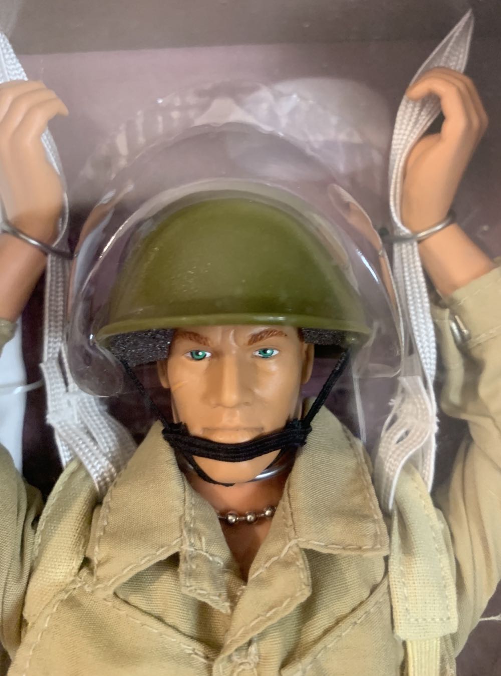 G I Joe Airborne At Normandy - Hasbro action figure collectible [Barcode 076930815717] - Main Image 4