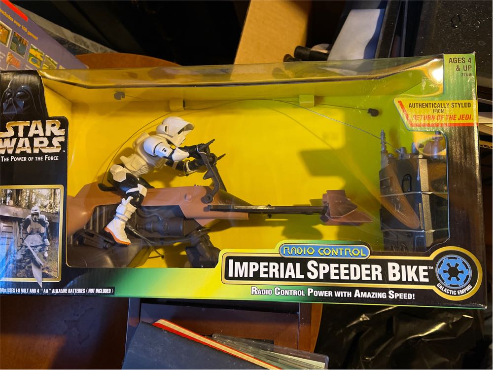 Radio Controlled Imperial Speeder bike  action figure collectible [Barcode 076281278469] - Main Image 1