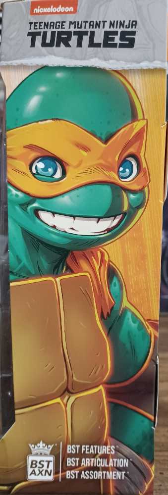 BST AXN - Michelangelo (IDW) - The Loyal Subjects/ BST AXN (Teenage Mutant Ninja Turtles) action figure collectible [Barcode 810122580027] - Main Image 3