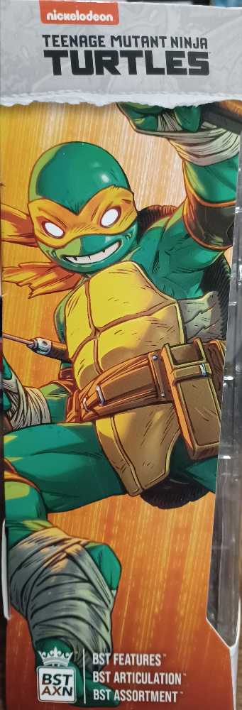 BST AXN - Michelangelo (IDW) - The Loyal Subjects/ BST AXN (Teenage Mutant Ninja Turtles) action figure collectible [Barcode 810122580027] - Main Image 4