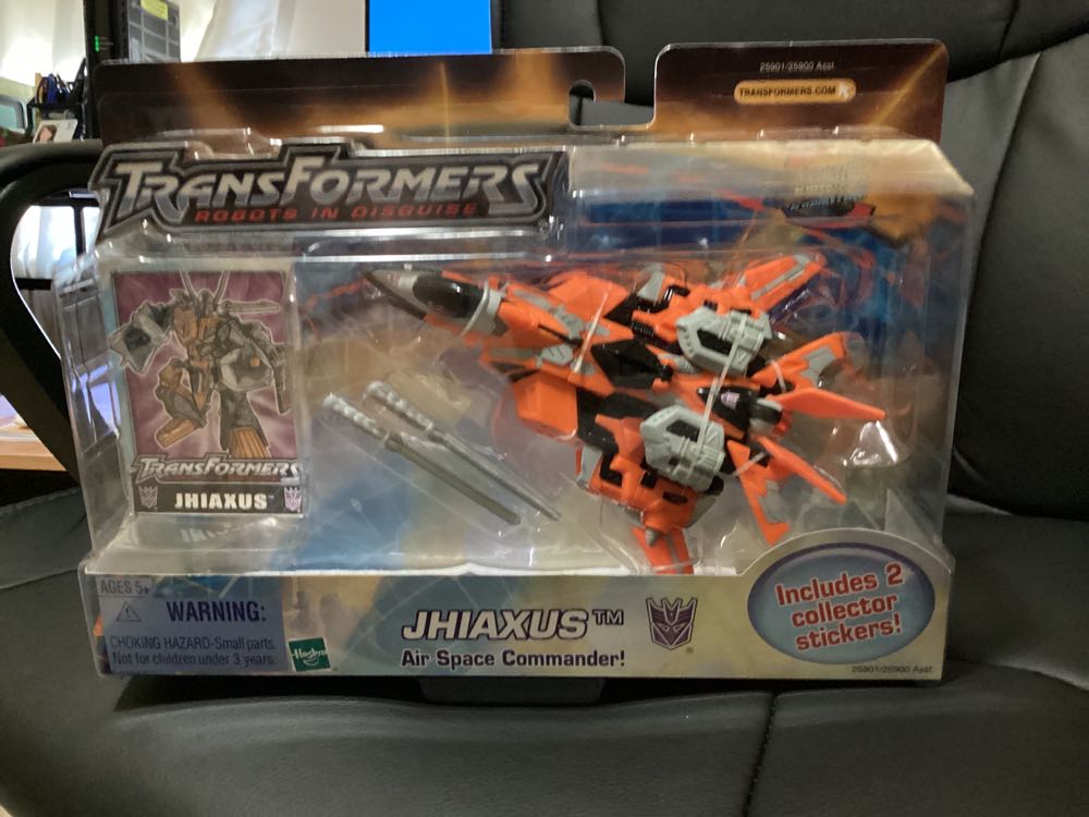 Jhiaxus - Hasbro (Transformers Robots In Disguise) action figure collectible [Barcode 076930259016] - Main Image 2